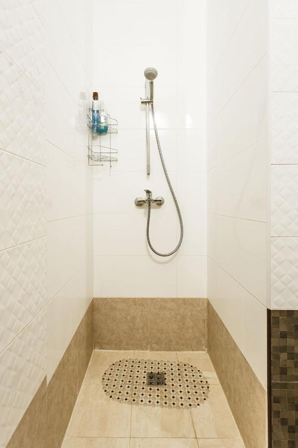 Gagarin Plaza Apartment 70 Square Metres On 12Th Floor 敖德萨 外观 照片