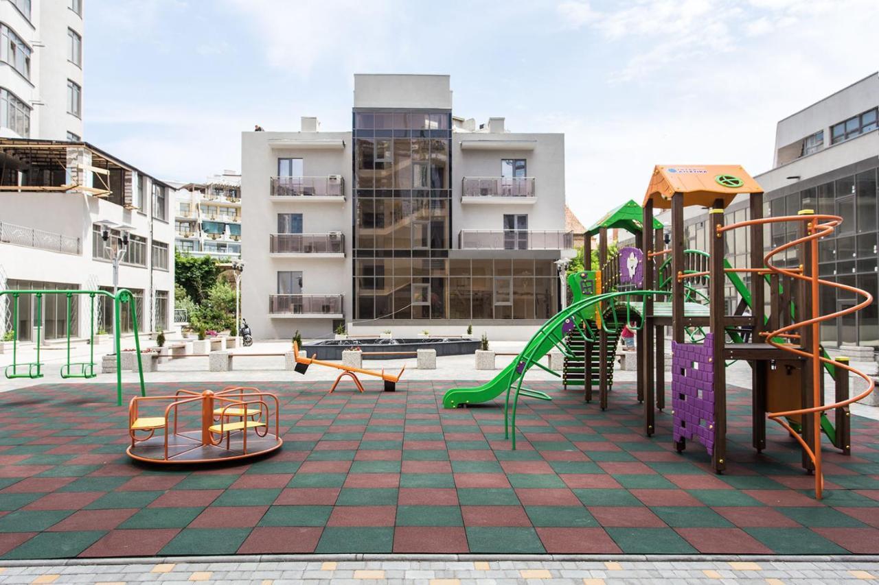 Gagarin Plaza Apartment 70 Square Metres On 12Th Floor 敖德萨 外观 照片